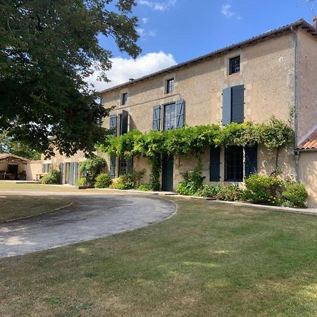 Le Petit Manoir Bed & Breakfast Brux Exterior foto